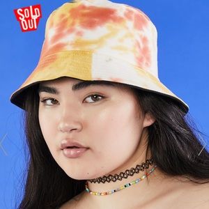 “Honey DayDreamin Of U” Bucket Hat